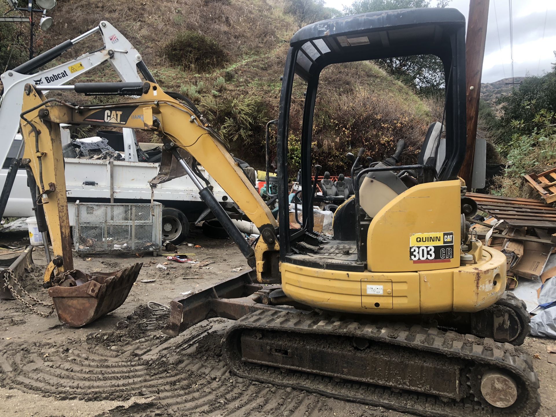 CATERPILLAR Mini Excavator Quinn 303 CR…RUNS GREAT!!!