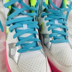 NIKE  FORCE  Shoes  Size 8 1/2 Great Condition 