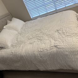 Queen Bed + Mattress – Clean, Comfortable – Moving Sale (Must Go)