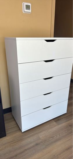White 5-Drawer Dresser – Modern Storage Chest