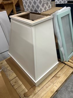 Kitchen Hood by Medallion
