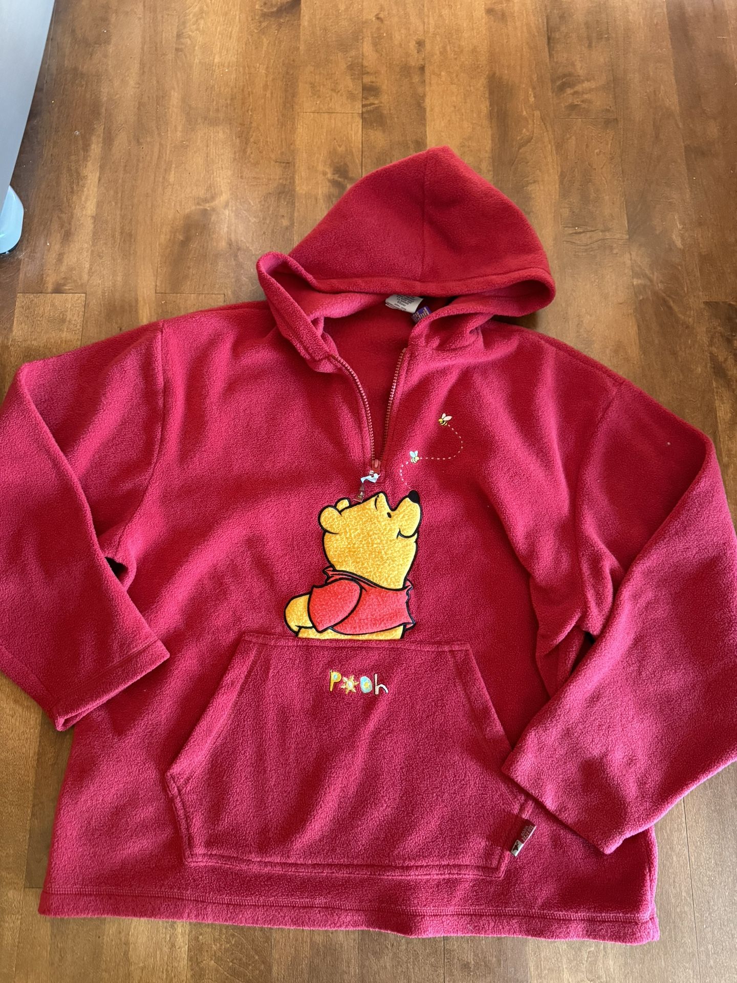Woman’s Vintage Winnie The Pooh Fleece Sweatshirt/hoodie Shipping Avaialbe 