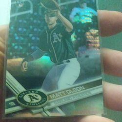 2017 Topps Chrome Matt Olson Prism Refractor Rookie Baseball Card