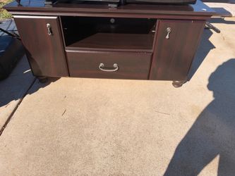 TV stand