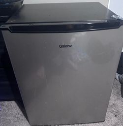 Mini fridge works fine