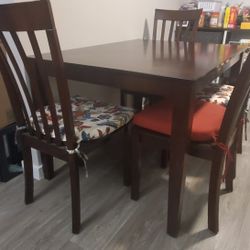 Dark Wood Dining Table 48x36x30 with 4 Chairs