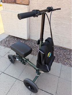 Knee scooter like new. Folding. Adjustable height.