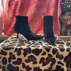 Elegant Black Ankle Boots