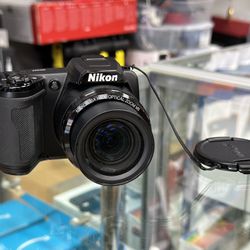Nikon Cool pic L105 12.1MP Digital Camera 