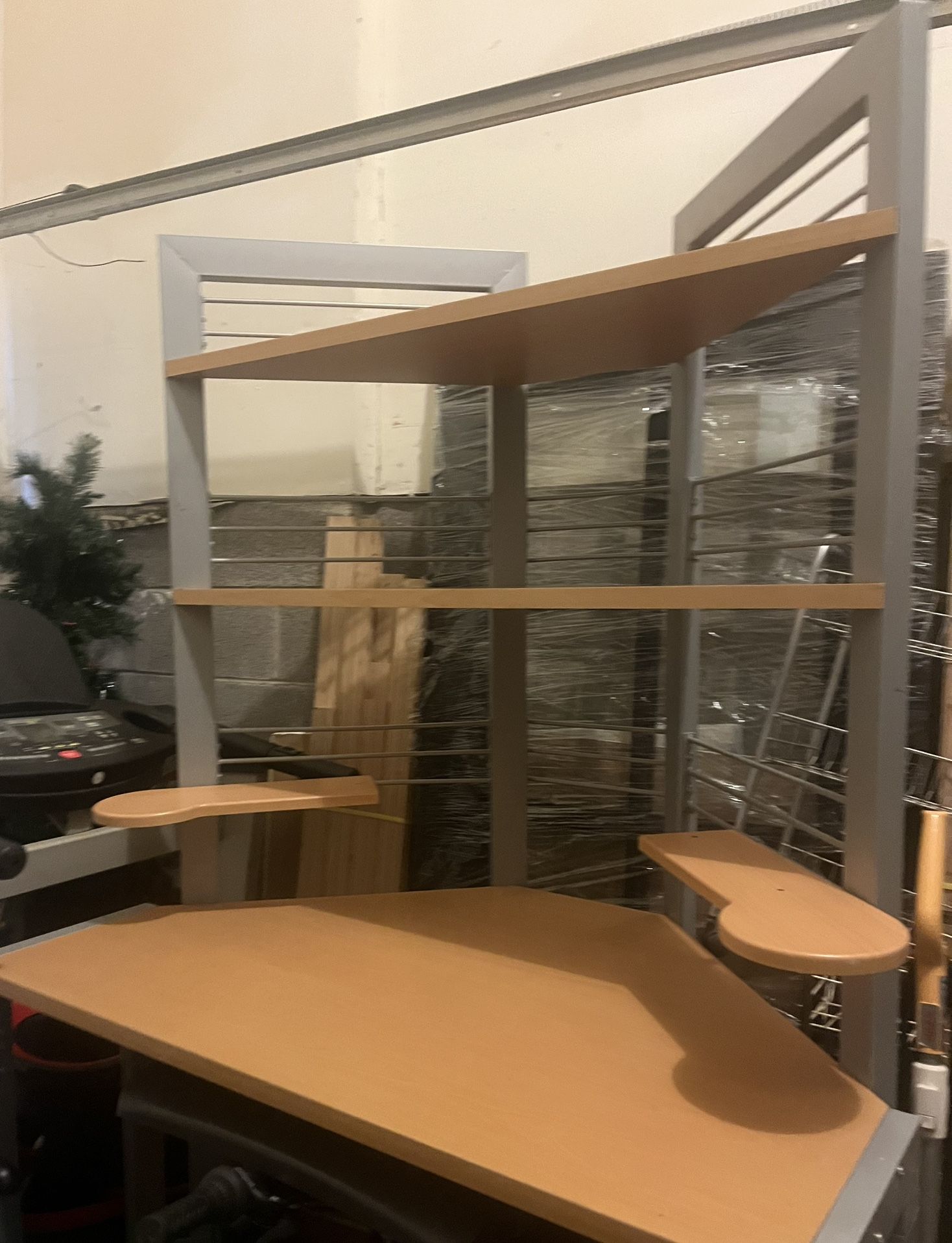 Desk / Shelf 