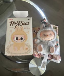 Labubu Have A Seat And Macaroon LOT