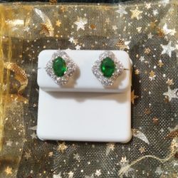 Beautiful..925 Silver/ Emerald..Earrings 