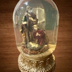 St. Nicholas  Square musical Snow Globe Collectible. “Joy Of The World” No Box. 