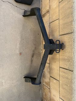 Used Trailer Tow Hitch for 2013-2017 Toyota RAV4