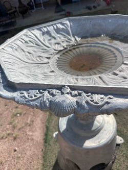 Large bird bath cast iron solid