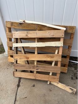 FREE Wood Pallets (2)