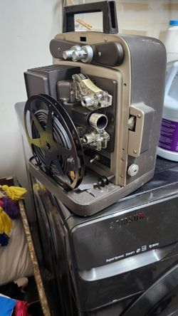 vintage Bell & Howell Autoload Super 8mm / 8mm film movie projector