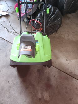 Electic snow blower