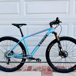 Trek Carbon 29er Mountain Bike Medium/Large 