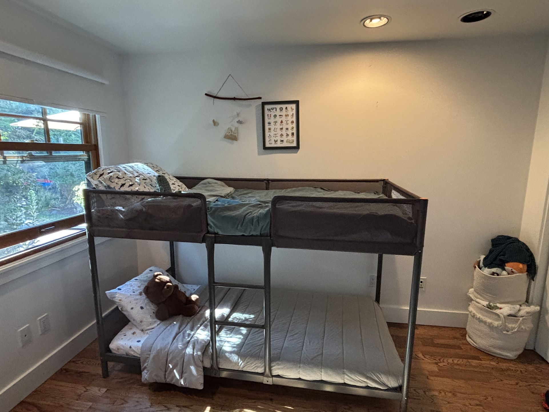 Twin Bunk Beds