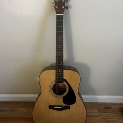 Yamaha F310 - Guitar