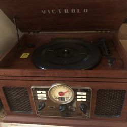 Record player with Bluetooth and cd player, plus radio