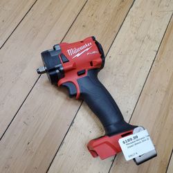 Milwaukee M18 Fuel 3/8" Stubby Impact Wrench 