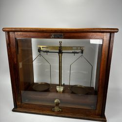 Antique John Griffin & Sons Baird & Tatlock Ltd. Cased Chemists Scale Ruby Guides