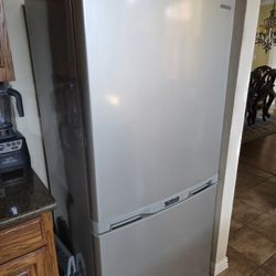 Samsung Refrigerator 