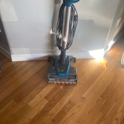 Slightly Used Shark Duo Clean Vaccum Advanced Clean 