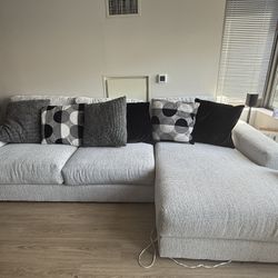 Bobs Mason sectional (12 Months Old) 