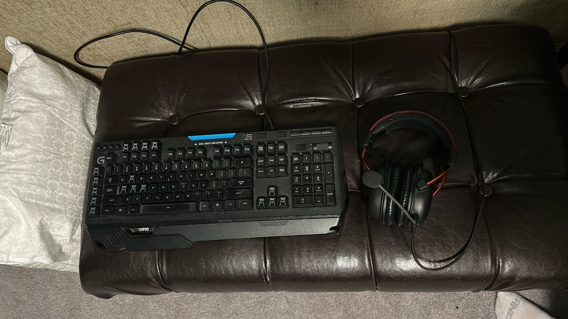 Wired Headset And Mechanical Gaming Keyboard