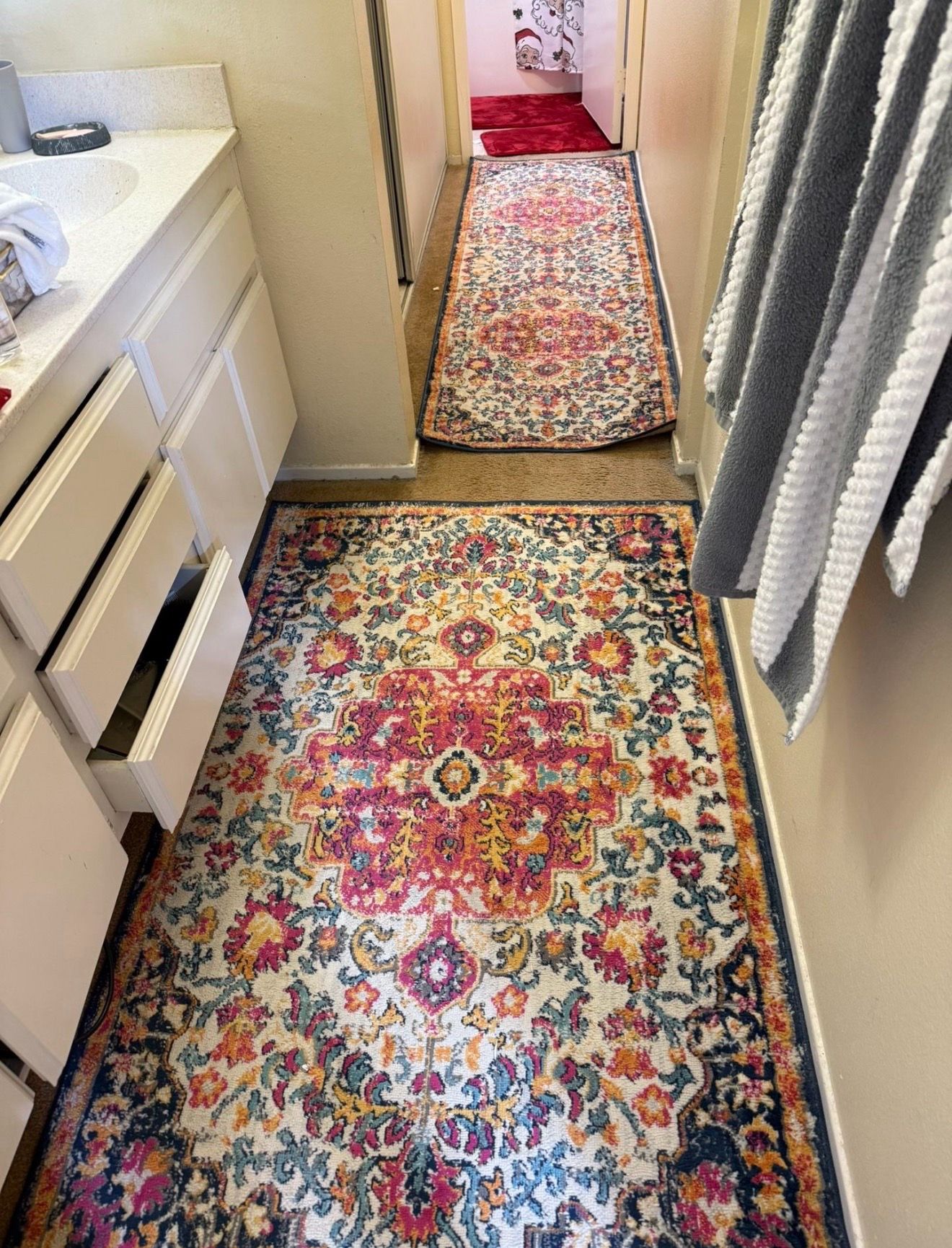 Used Clothes Rugs 2 Persian rugs barely used for Sale in Torrance, CA - OfferUp