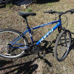 (2) 26 in mountain bikes