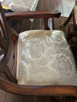 Formal Dining table like new
