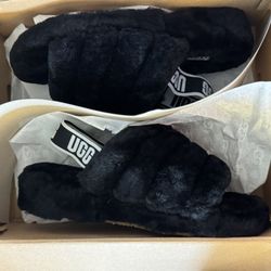 Uggs Women’s Yeah Fuff Slide 