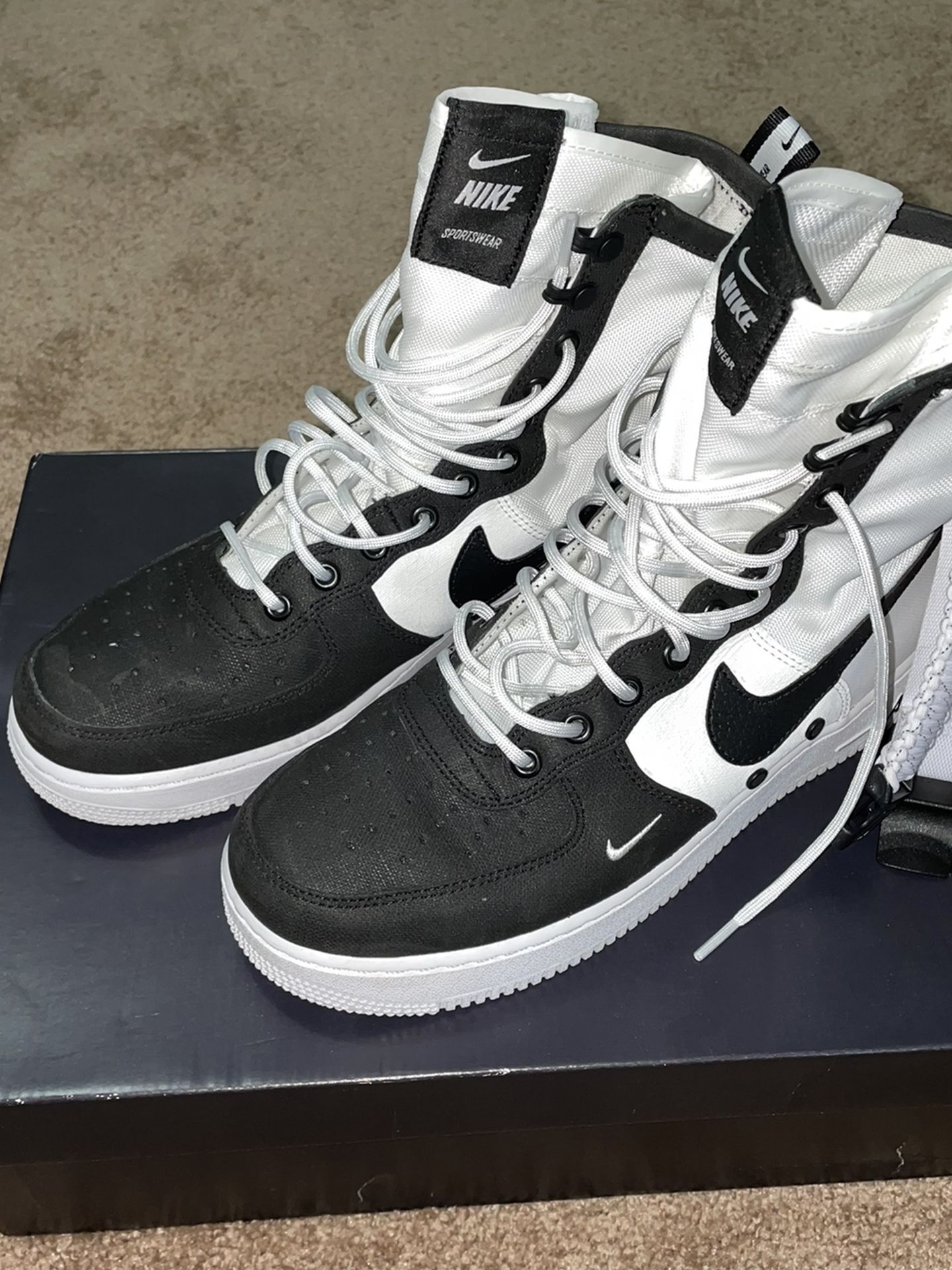 Nike SF Air Force High Panda