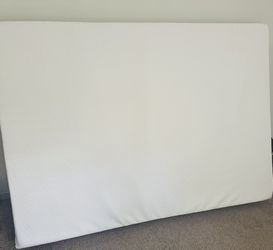 Queen Size Mattress, 10 Inch Gel Memory Foam Mattress for Cool Night & Pressure Relief, Medium Plush Feel with Motion Isolating, Bliss