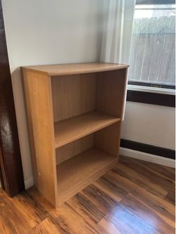 Simple Bookshelf 28” x 36”