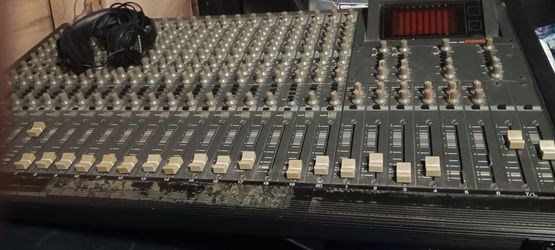 Fostex Studio Mixer 820