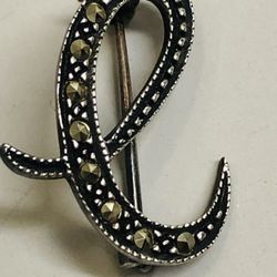 Beautiful Ladies Brooches 