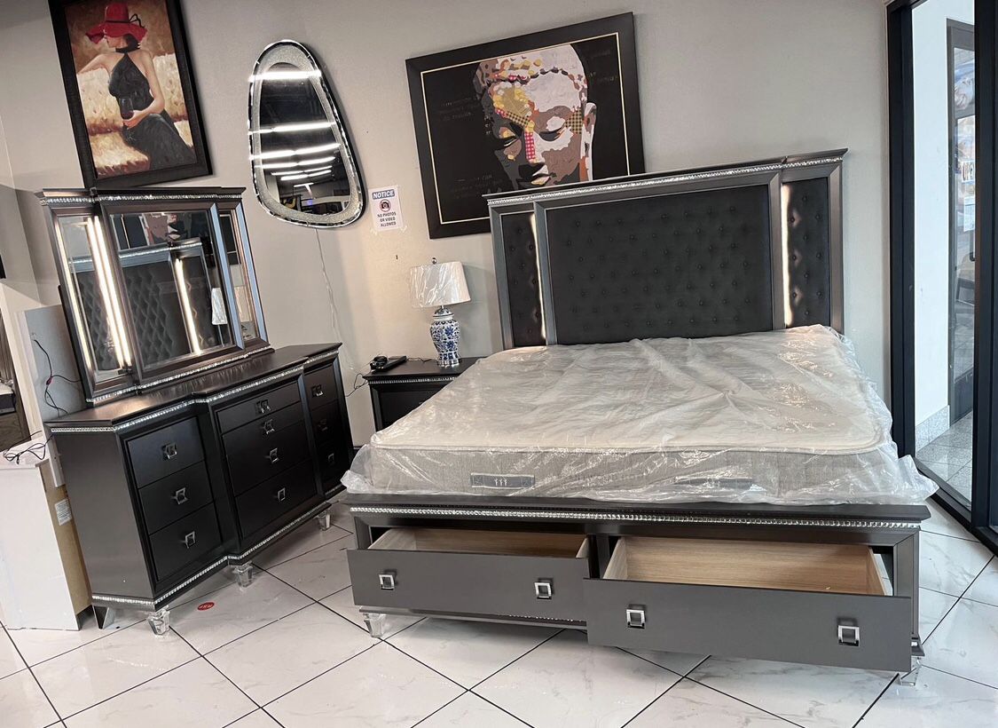 4pc King Bedroom Set 🩶 Charcoal Color 🥳 LED Lights 