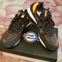 Nike shoes size 9. Zapatos