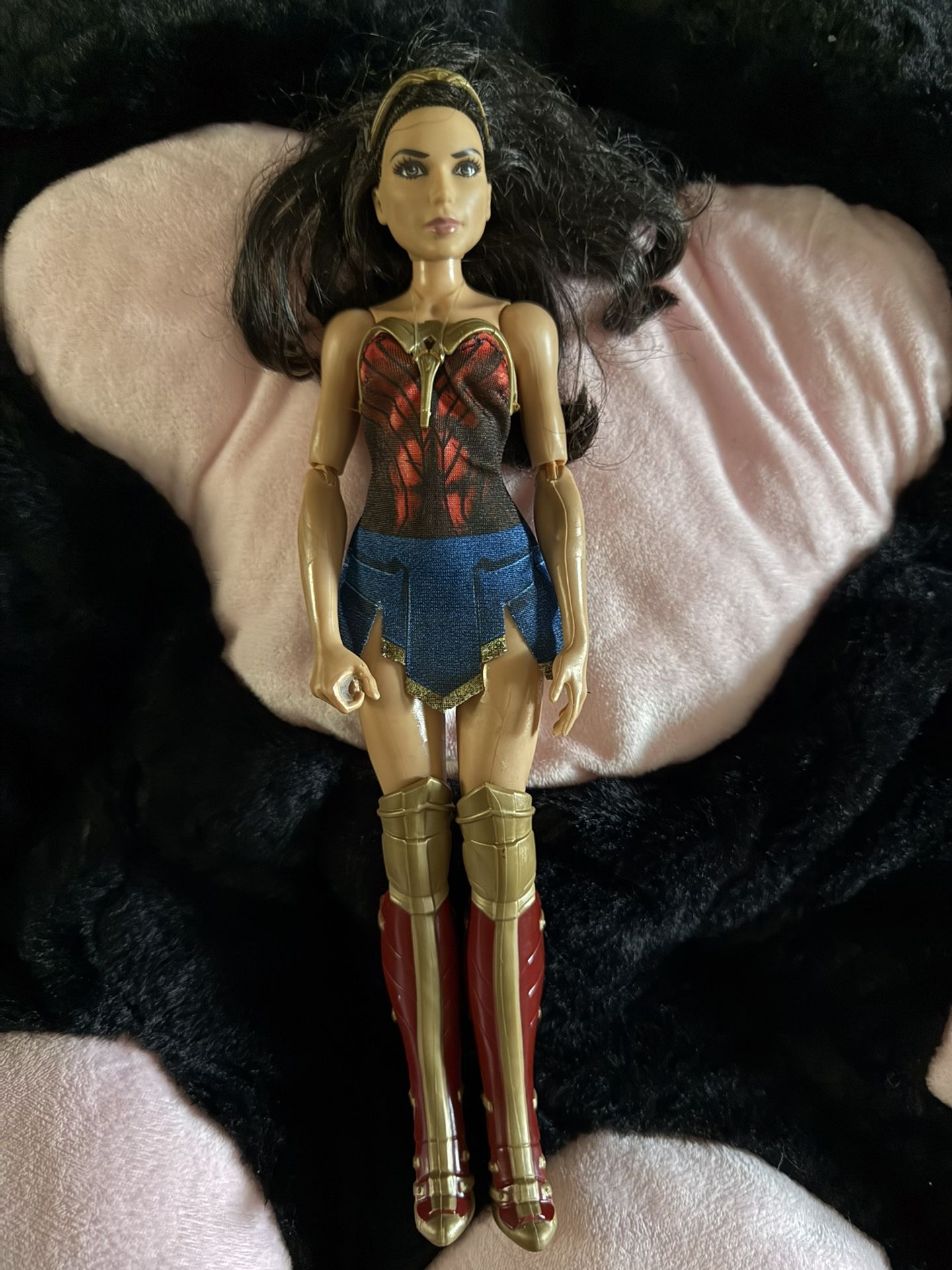 2016 Mattel Wonder Woman Barbie Doll Fully Clothed No Lasso Excellent Condition 