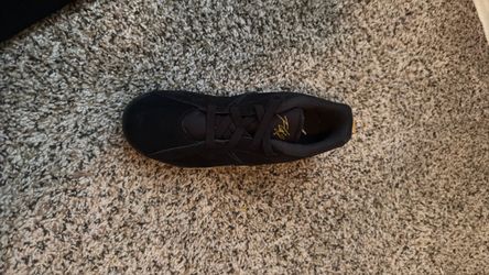 Boys size 3 youth Jordan’s