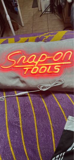Snap on neon sign