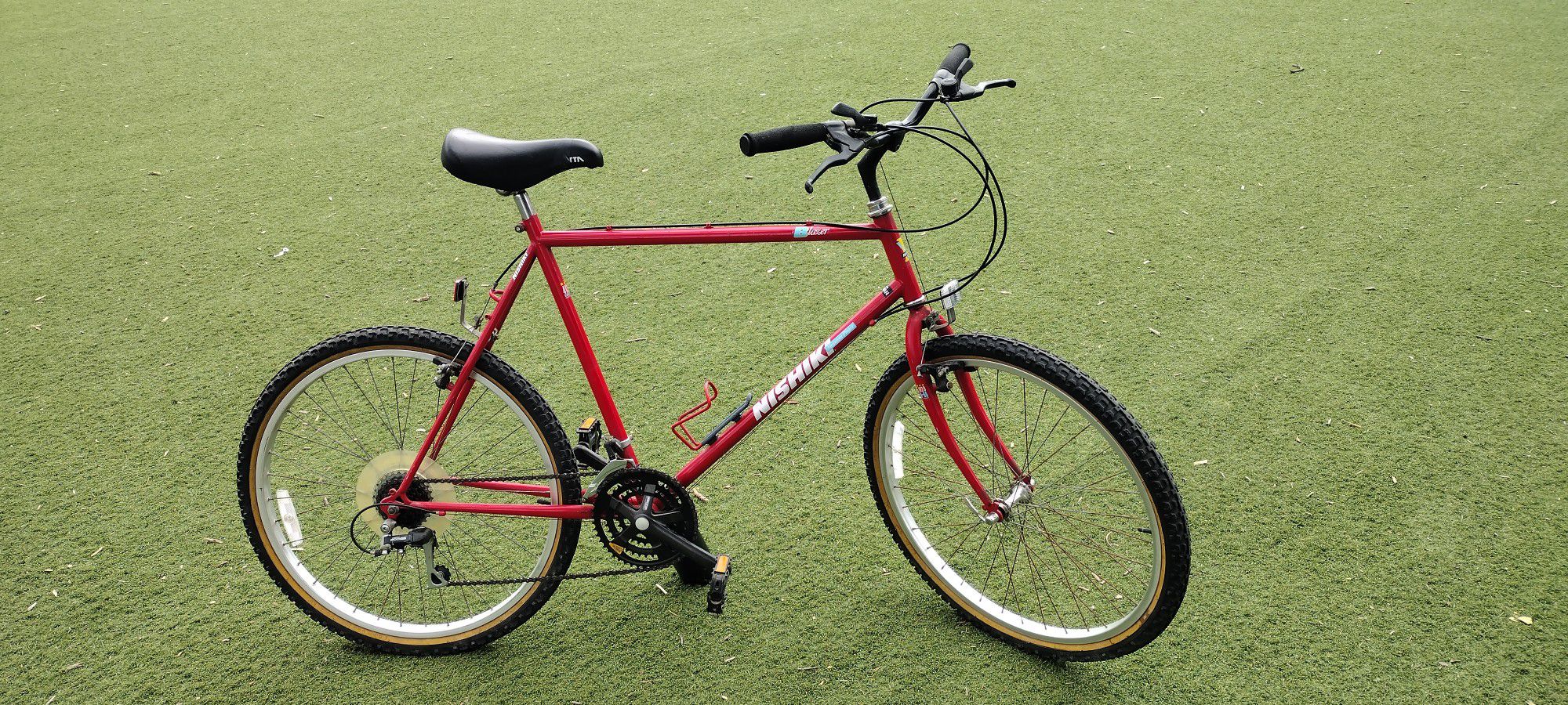 Bicycle Nishiki Blazer Large Frame Vintage Bicycle 18 speed 26 Inch Tires