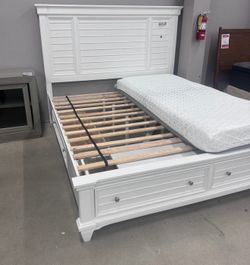 California King bed