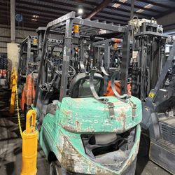 MITSUBISHI FORKLIFT 5,000lb Capacity 