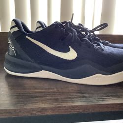 Nike Kobe 8 Navy Blue Size 7Y  Great Grip Bought from Nike